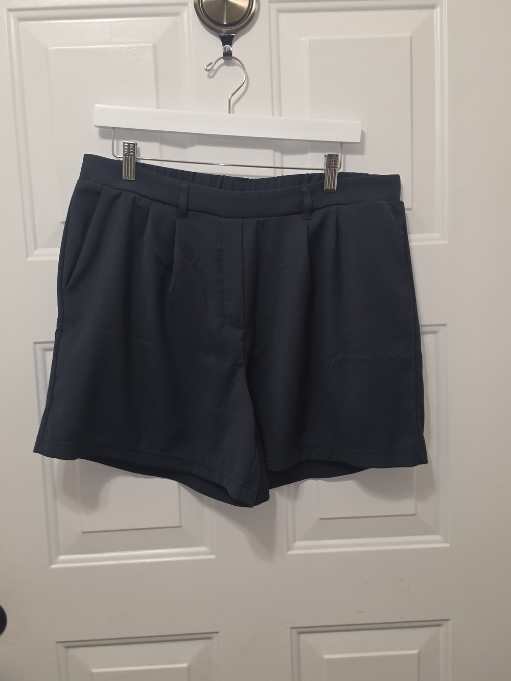 32 Degrees Cool Navy Blue Stretch Pull-On Shorts Women's Large